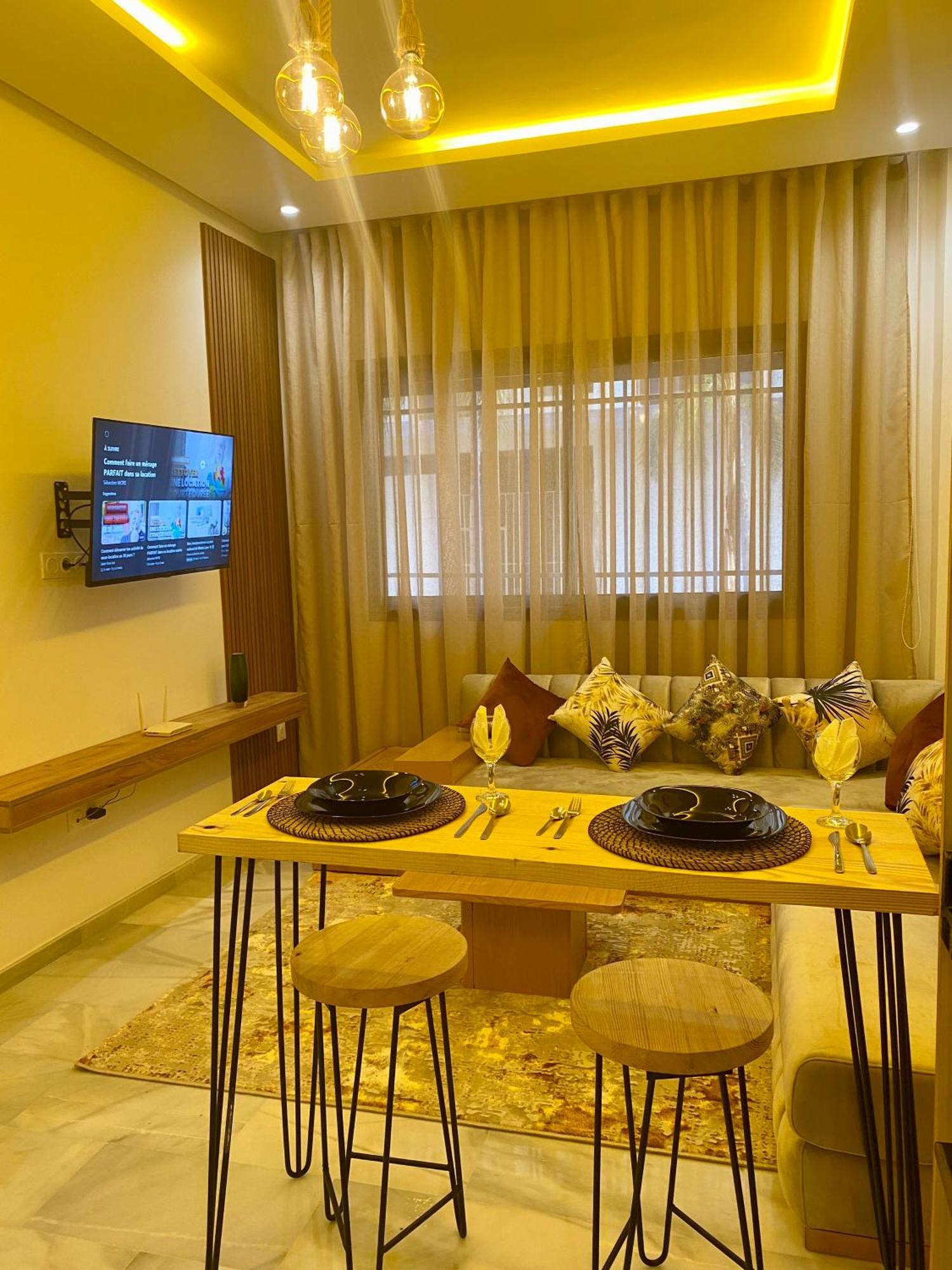 Elegance En 40 Metres Nouaceur Apartment Luaran gambar